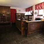 Cristallo Hotel 2*